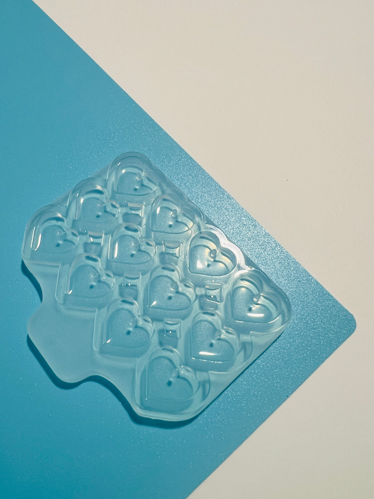 Boucles d'oreilles cœur en silicone de 3,81 cm (1 1/2 po). Moule pour résine époxy et UV.