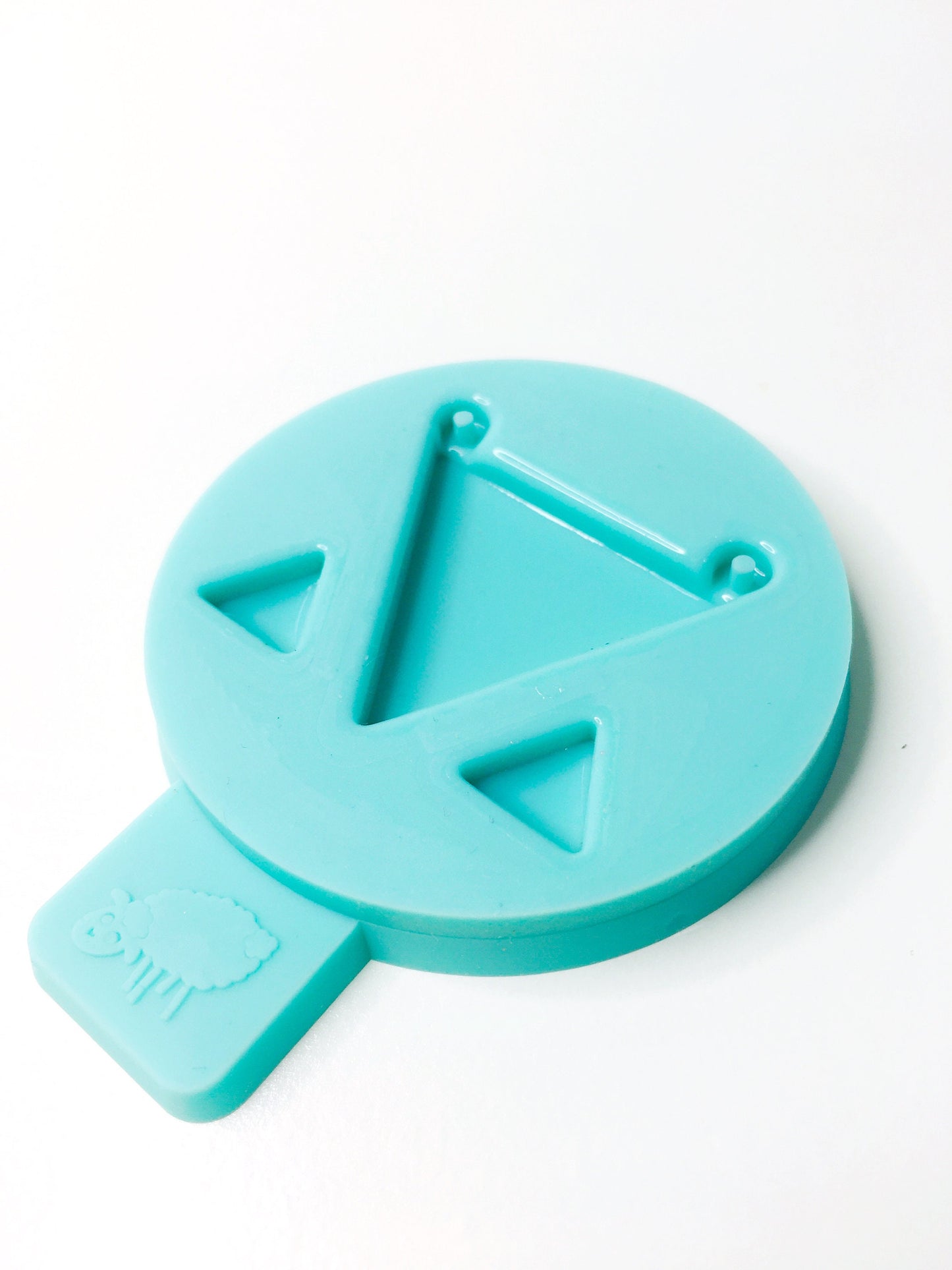Moule triangulaire pour époxy. Ensemble pendentif et boucles d'oreilles triangulaires. Moule en résine ultra brillante. Fabrication de bijoux. Pendentif triangulaire.