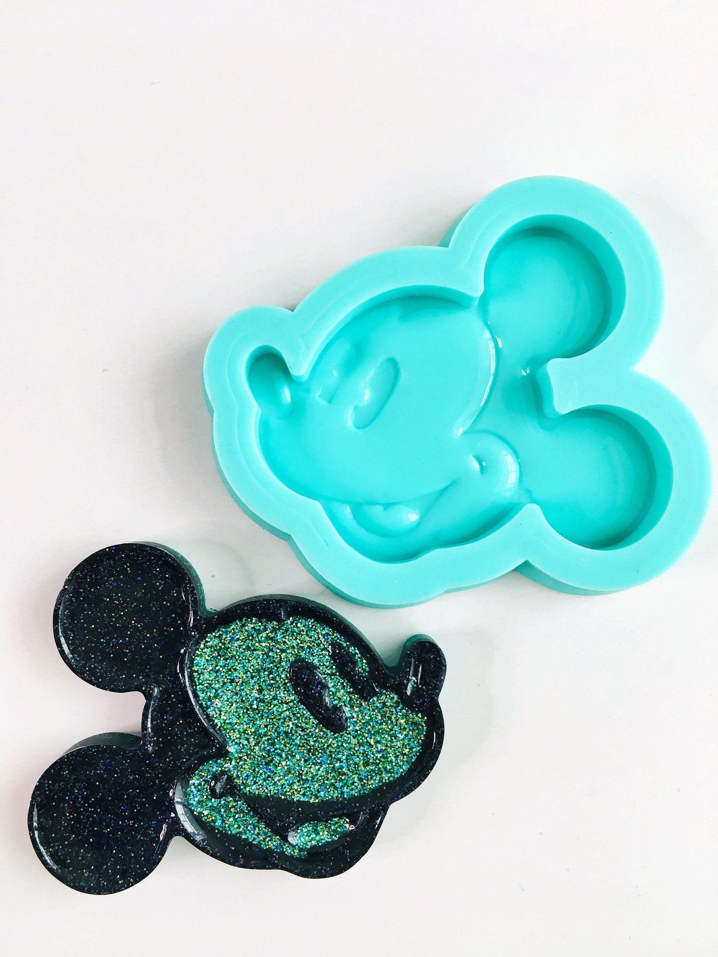 Silicone mold mickey mouse for epoxy. Mold resin art. Super glossy resin mold. DIY form for a mickey mouse. Jewelry diy mold pendant..