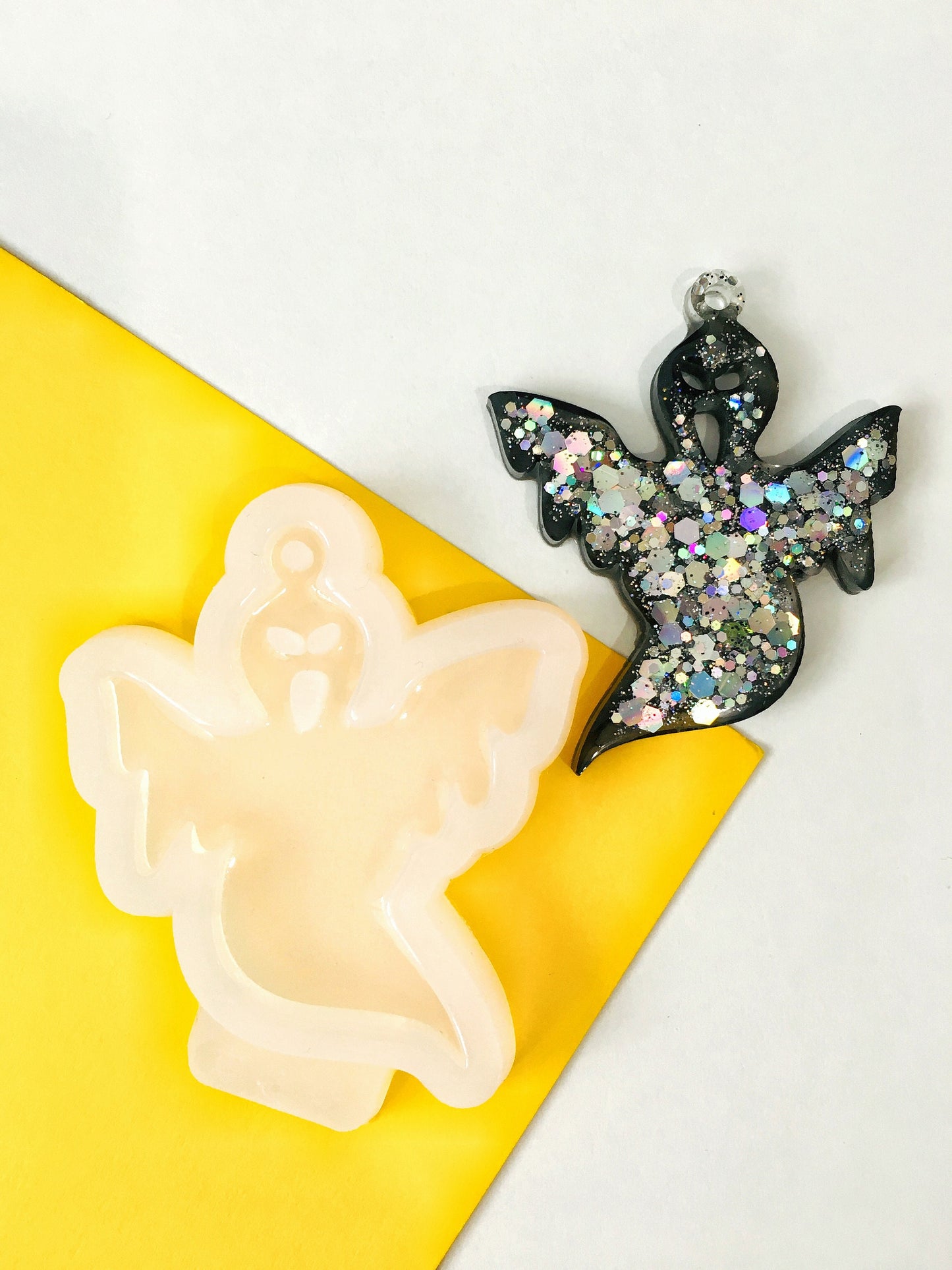 Halloween silicone mold ghost for epoxy. Super glossy resin mold. DIY form for a Halloween pumpkin. Jewelry diy mold a Halloween.