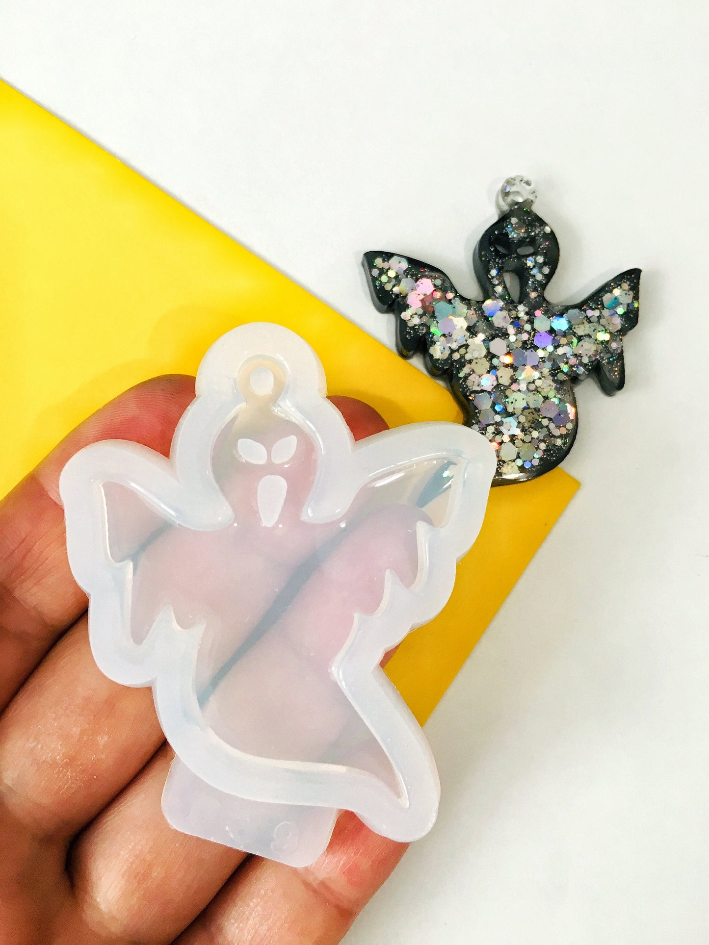 Halloween silicone mold ghost for epoxy. Super glossy resin mold. DIY form for a Halloween pumpkin. Jewelry diy mold a Halloween.