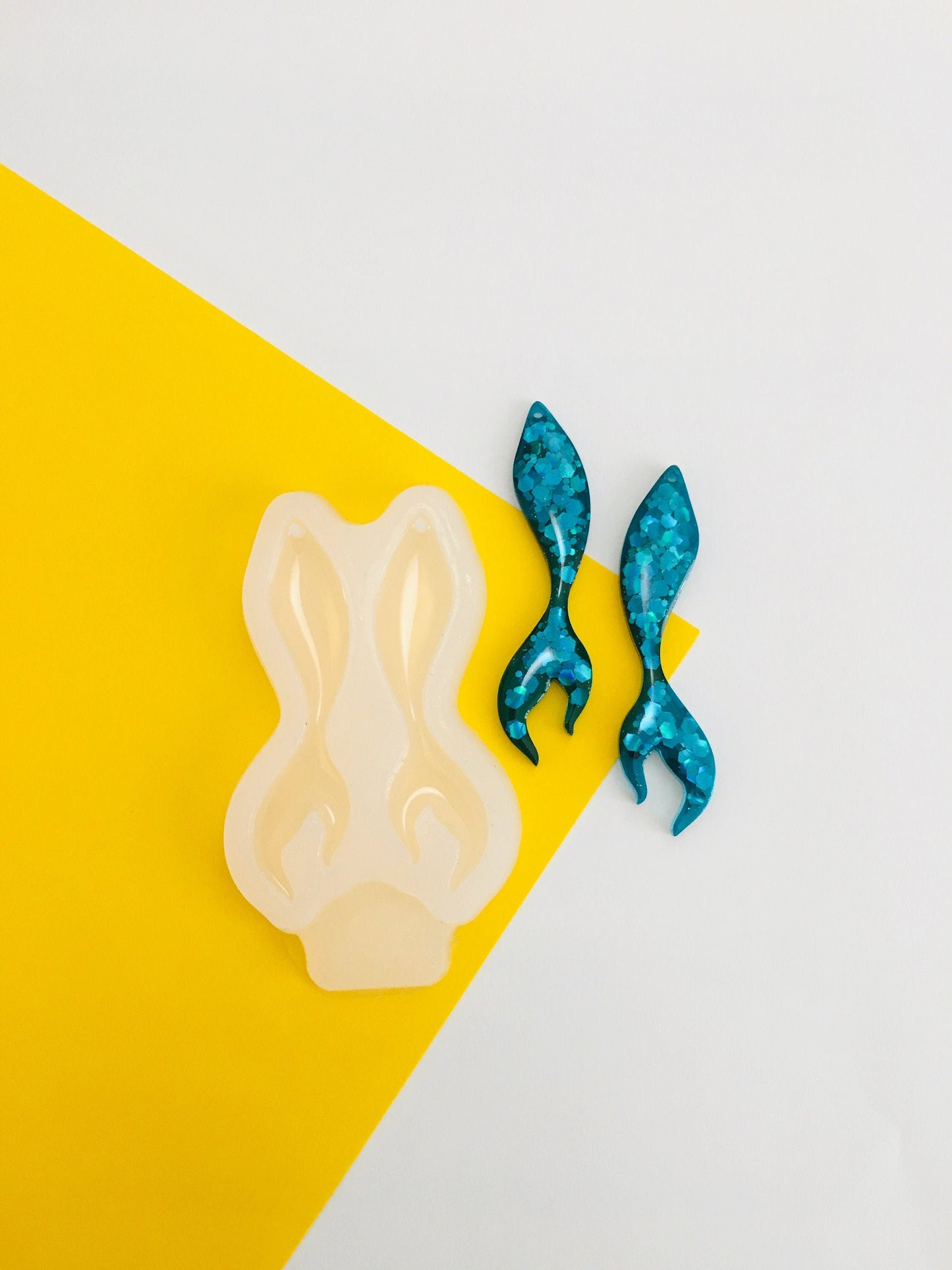Silicone mold mermaid tail. Mold for earrings made of epoxy and UV resin. Earring pendant in the form of a fish. Molds for jewelry resin