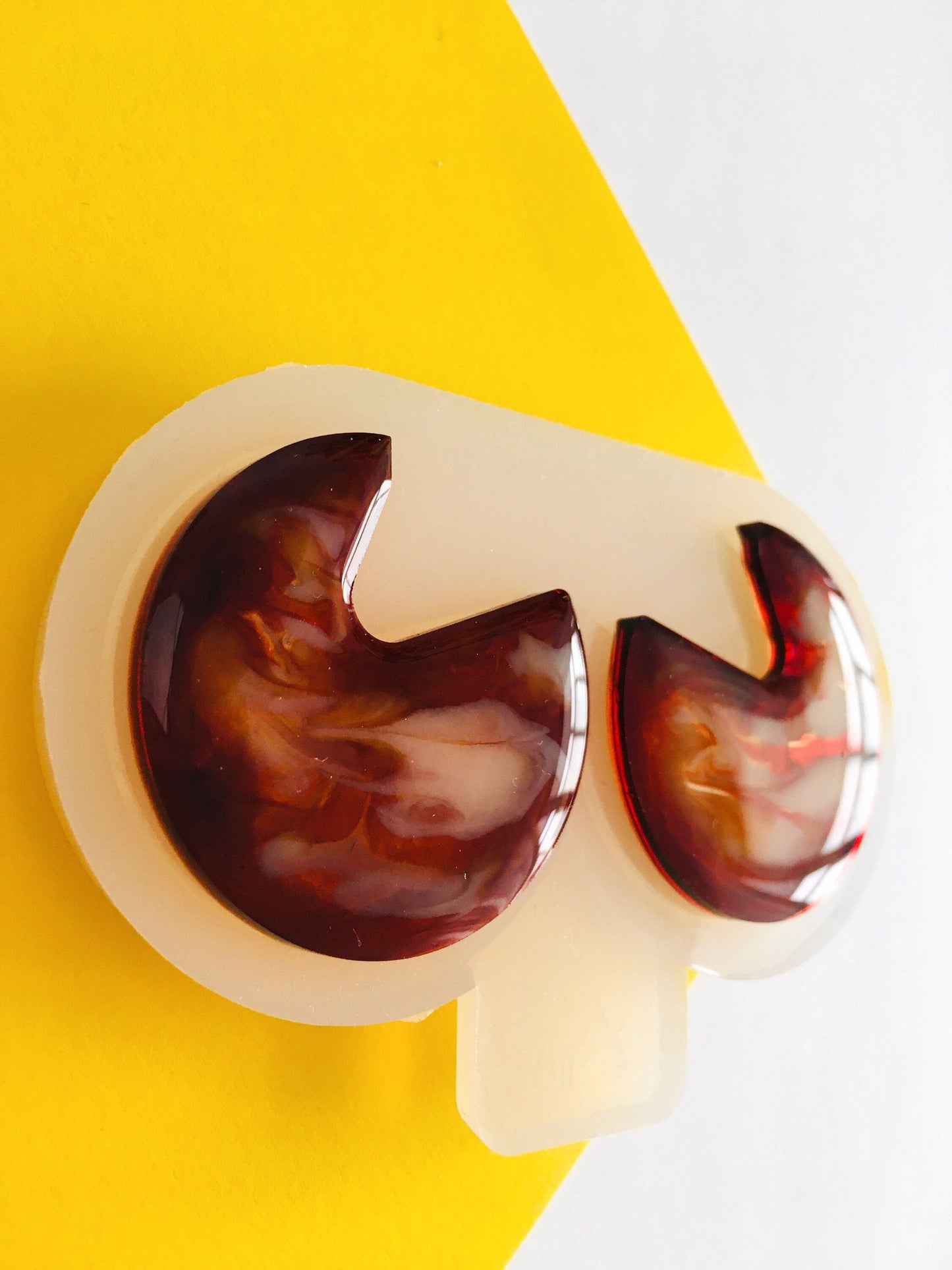 Moule en silicone pour boucles d'oreilles rondes. Moule pour résine époxy et UV. Formes de boucles d'oreilles rondes. Boucles d'oreilles modernes. Moule en caoutchouc rond.