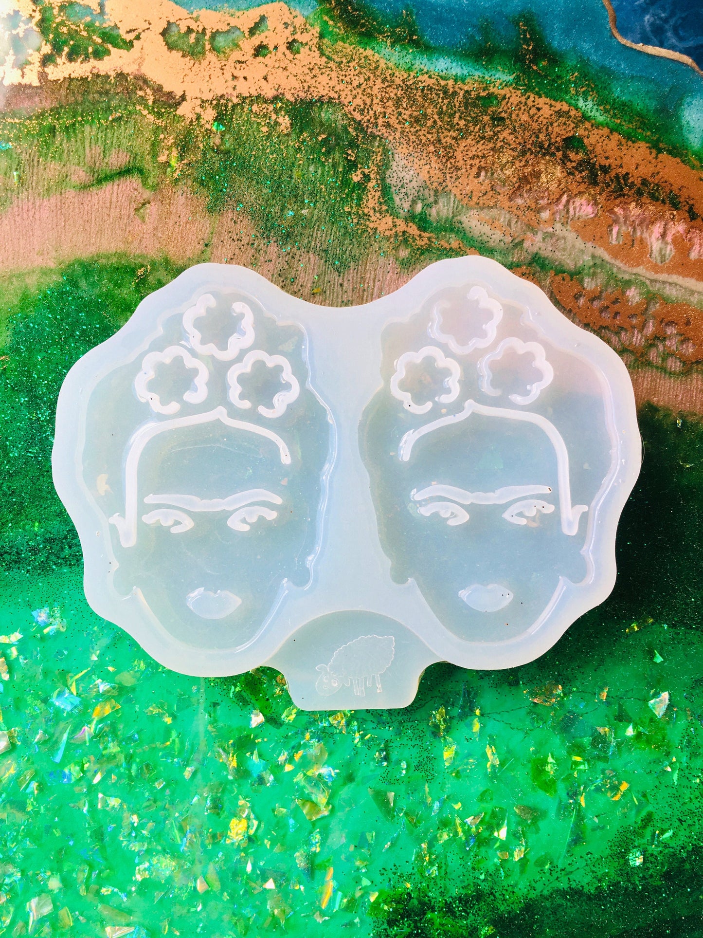 Frida Kahlo. Silicone mold for epoxy and UV resin earrings mold.