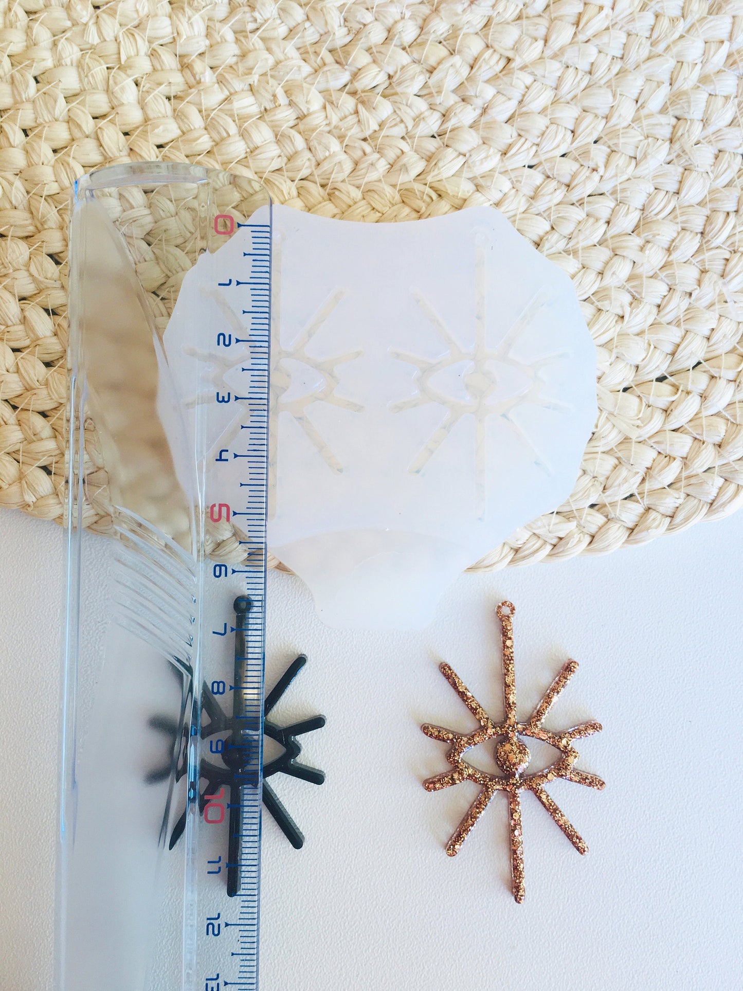 Mold eyes for uv and epoxy resin. Super gloss resin mold. Jewelry earrings form . Rubber mould eyes.