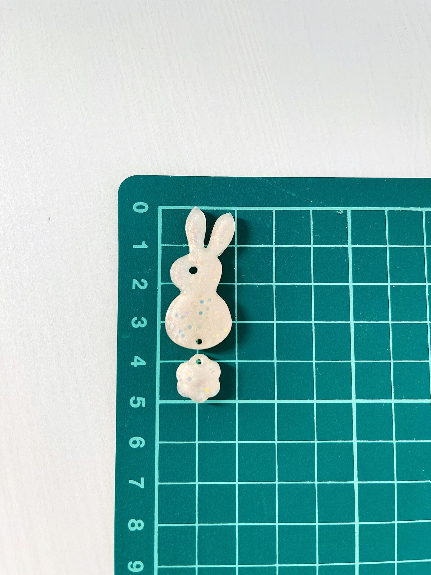 Earrings easter Rabbits 50mm - Easter bunny silicone mold - Form for epoxy resin, uv resin
