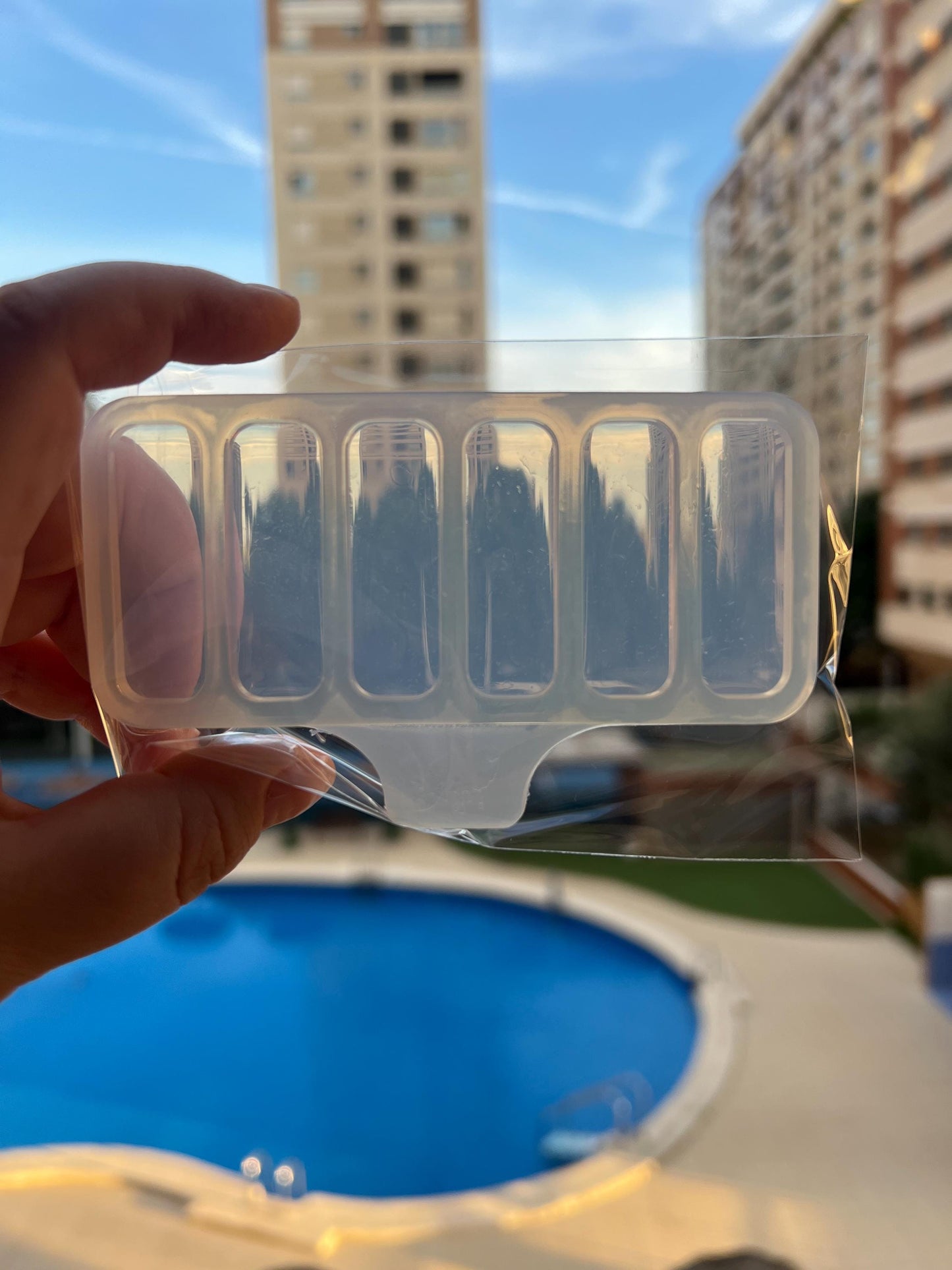 Hair clips 4 x 1.2 cm. Mold for epoxy and uv resin