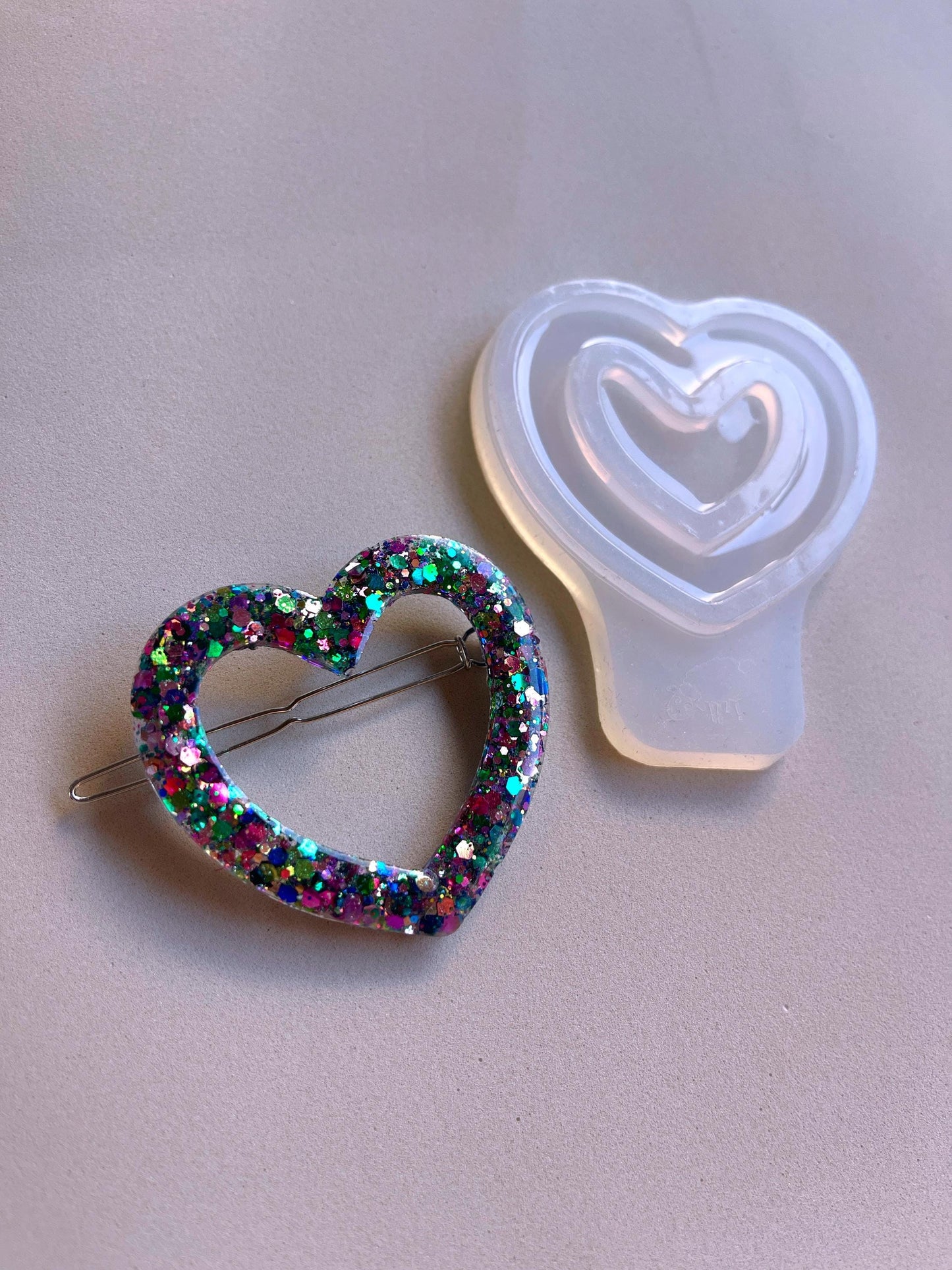 Heart hair clip 5.8 cm. Mold for epoxi and uv resin