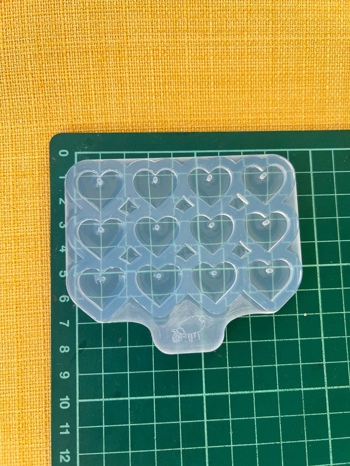 Boucles d'oreilles cœur en silicone de 3,81 cm (1 1/2 po). Moule pour résine époxy et UV.