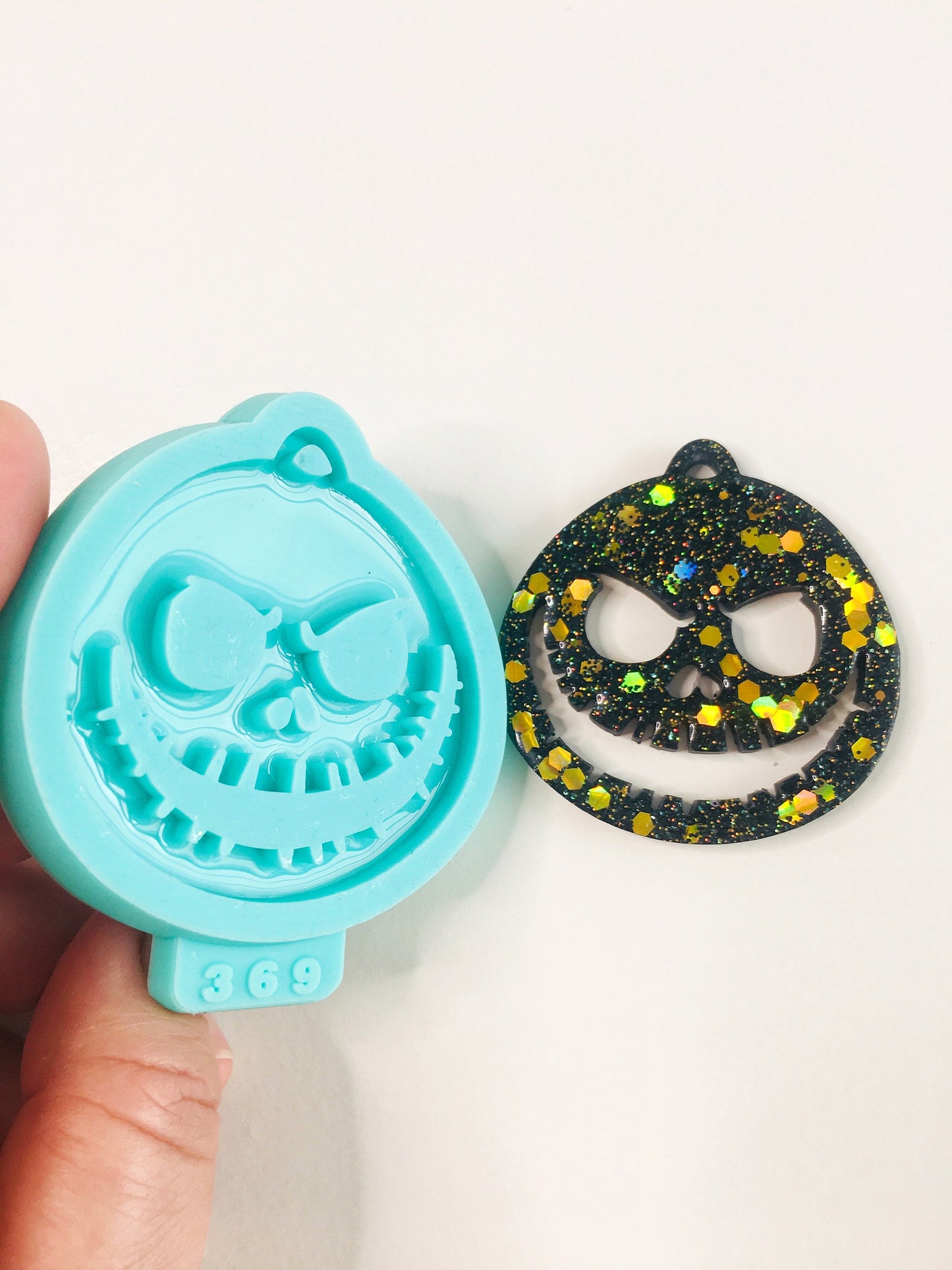 Halloween silicone mold for epoxy. Super glossy resin mold. DIY form for a Halloween pumpkin Jack. Jewelry diy mold a Halloween.