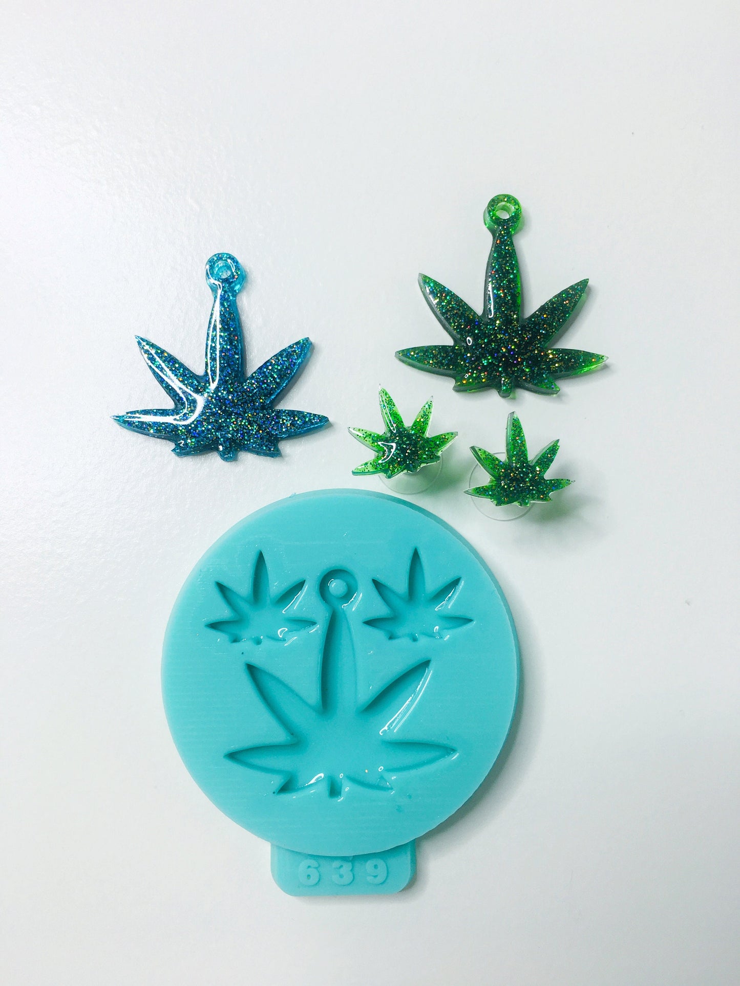 Set pendant & earrings Marijuana Ganja leaf Silicone mold. Jewelry diy mold pendant..Mold resin art. Super glossy resin mold.