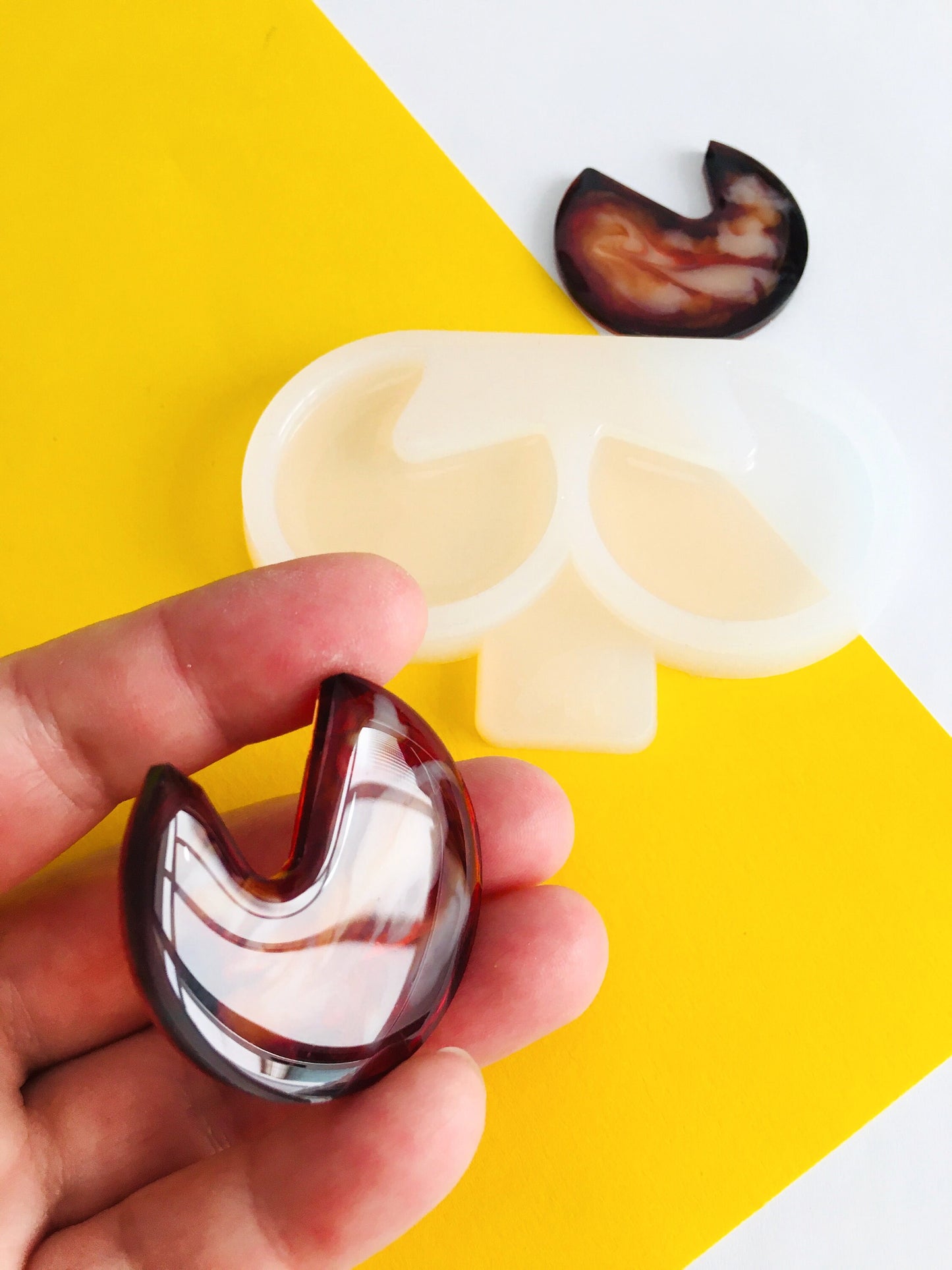 Silicone mold earrings circles . Mold circles for epoxy and UV resin. Form earrings circles. Jewelry earrings modern form Rubber mould round