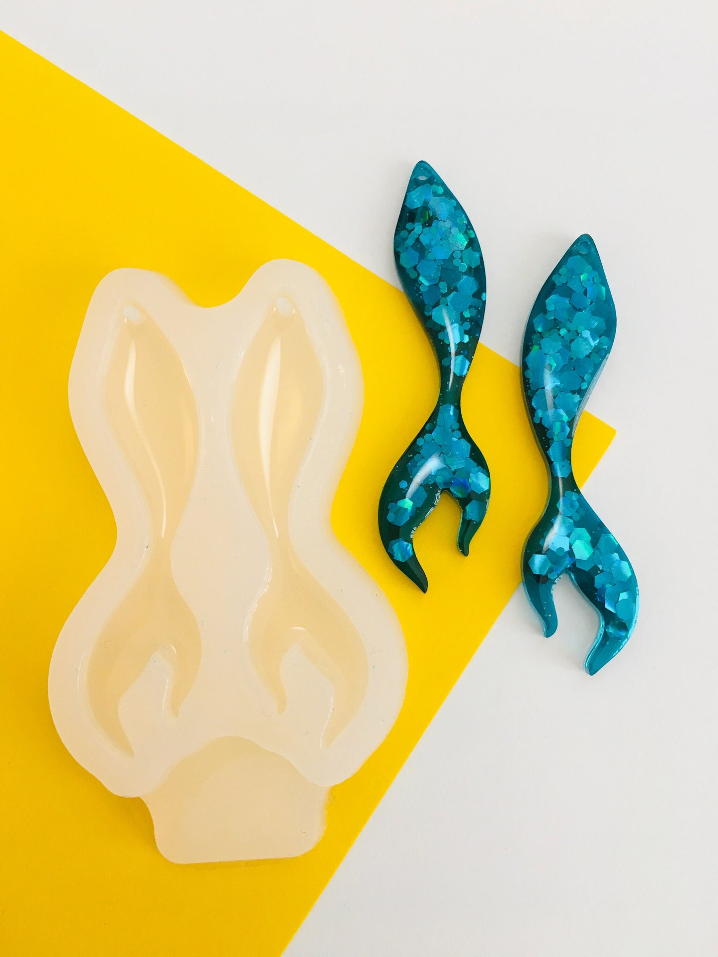 Silicone mold mermaid tail. Mold for earrings made of epoxy and UV resin. Earring pendant in the form of a fish. Molds for jewelry resin