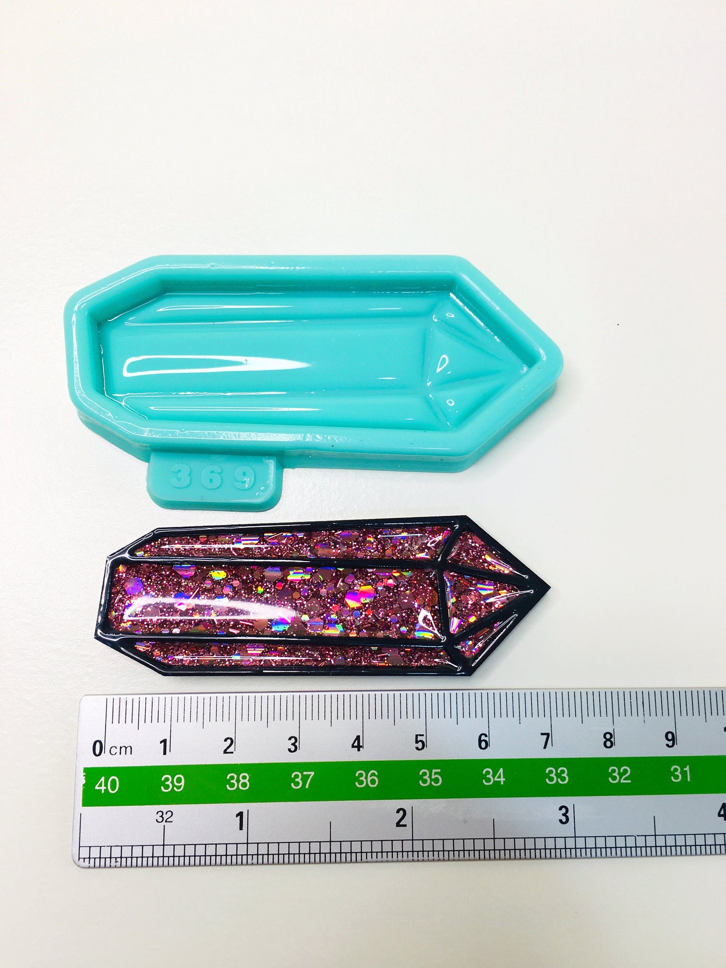 Silicone mold pendant crystal for epoxy. Mold resin art. Super glossy resin mold. DIY form for a crystal resin art. Jewelry mold pendant..