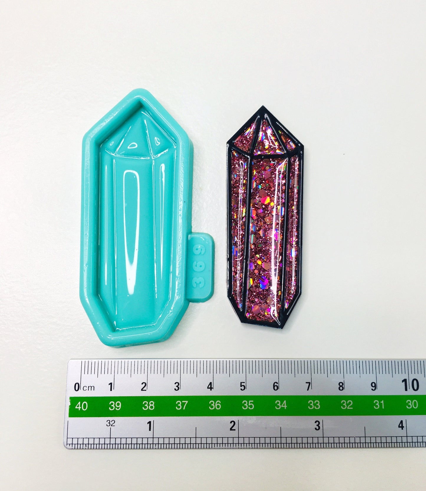 Silicone mold pendant crystal for epoxy. Mold resin art. Super glossy resin mold. DIY form for a crystal resin art. Jewelry mold pendant..