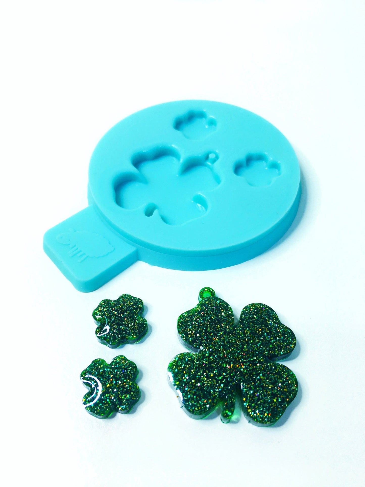 Mold clover  for epoxy. Set of pendant and earrings. Super glossy resin mold. Jewelry clover pendant. Rubber mold clover.