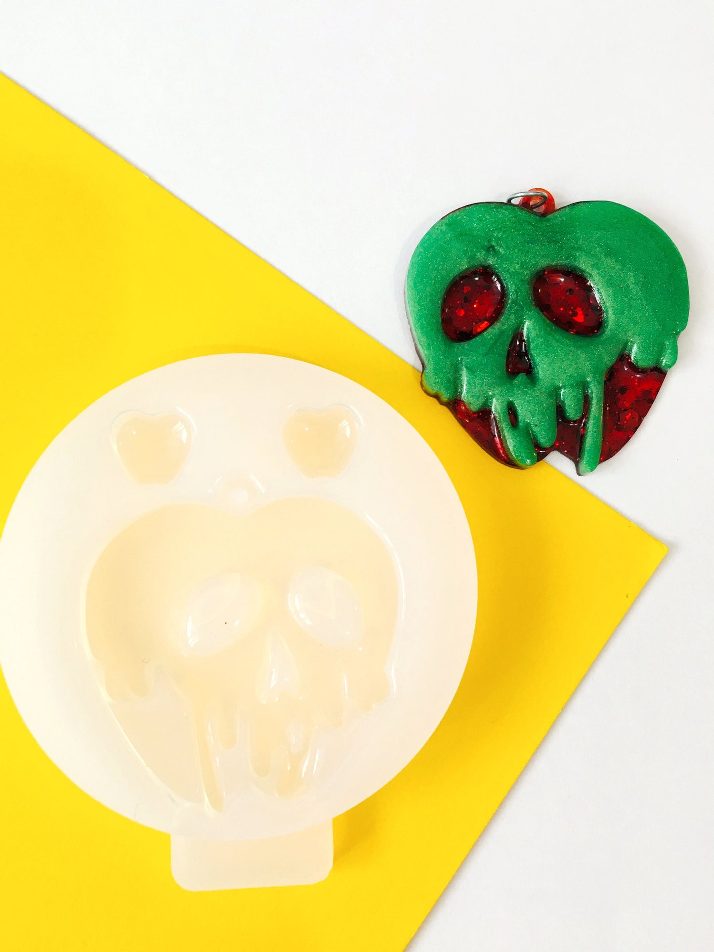 Poison Apple Silicone Mold for epoxy. Set pendant & stud earrings. Super glossy resin mold. Jewelry diy form star pendant Poison Apple .