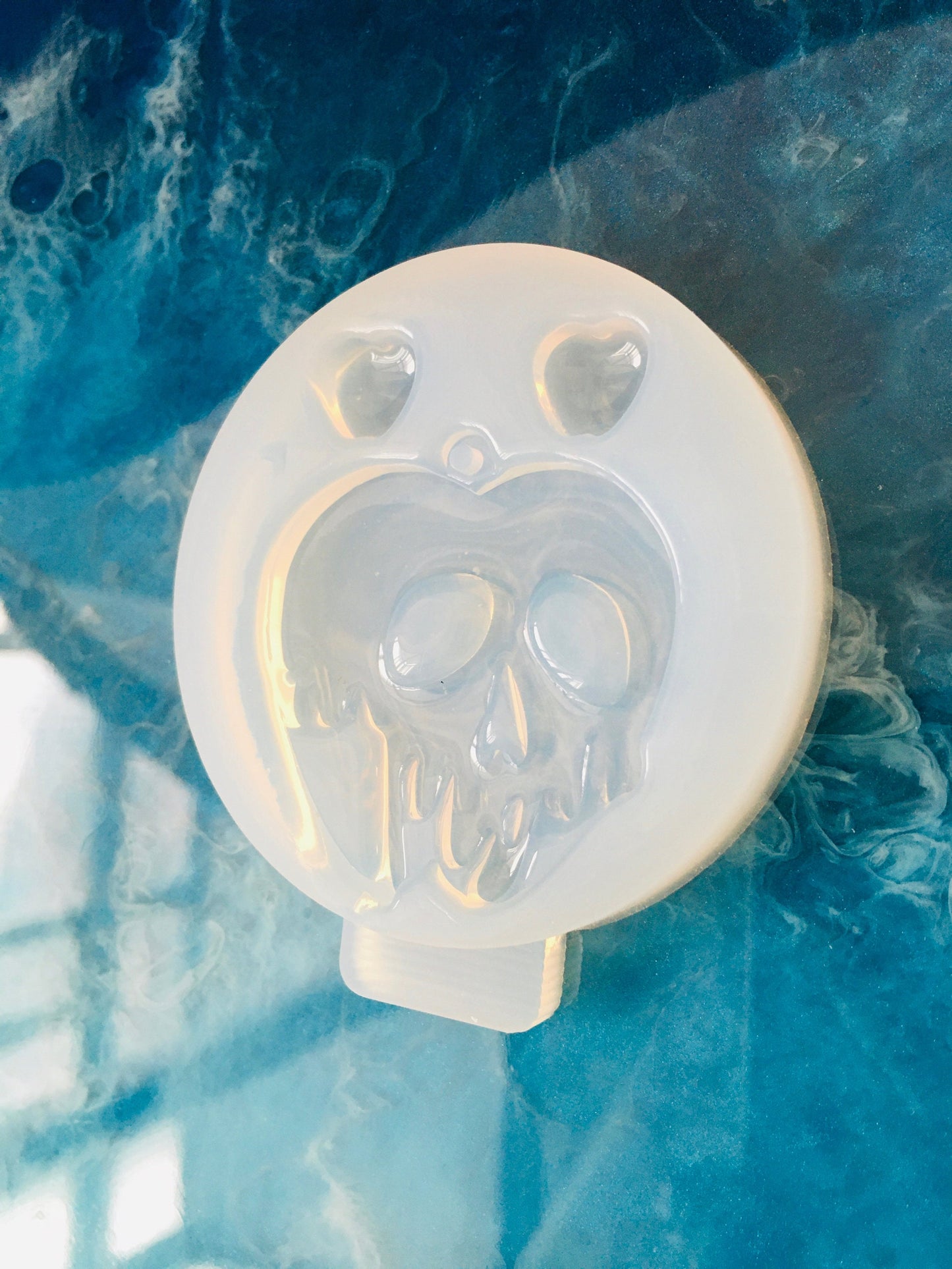 Poison Apple Silicone Mold for epoxy. Set pendant & stud earrings. Super glossy resin mold. Jewelry diy form star pendant Poison Apple .