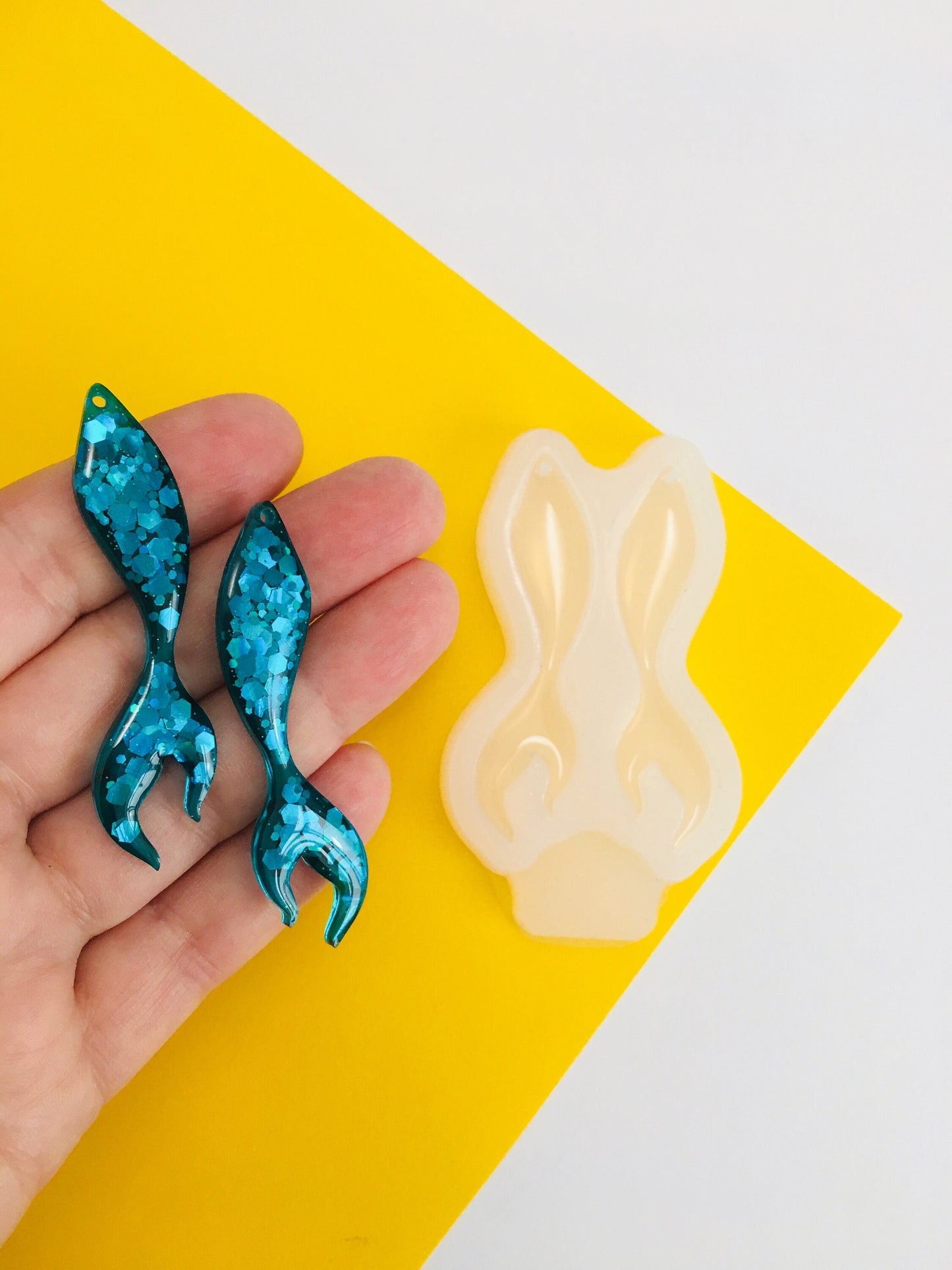 Silicone mold mermaid tail. Mold for earrings made of epoxy and UV resin. Earring pendant in the form of a fish. Molds for jewelry resin