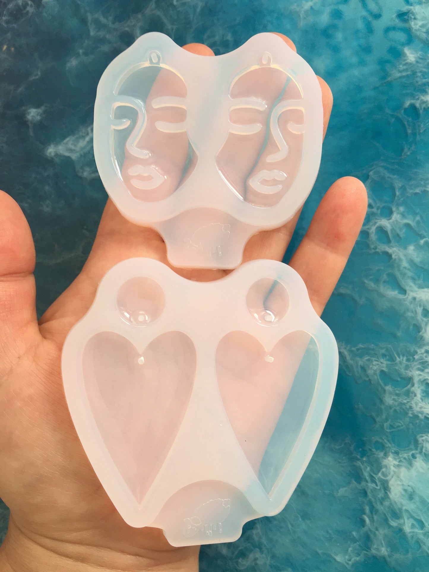 Silicone heart earrings. Mold for epoxy and UV resin. Super glossy resin form. Heart shaped jewelry earrings. Rubber form.