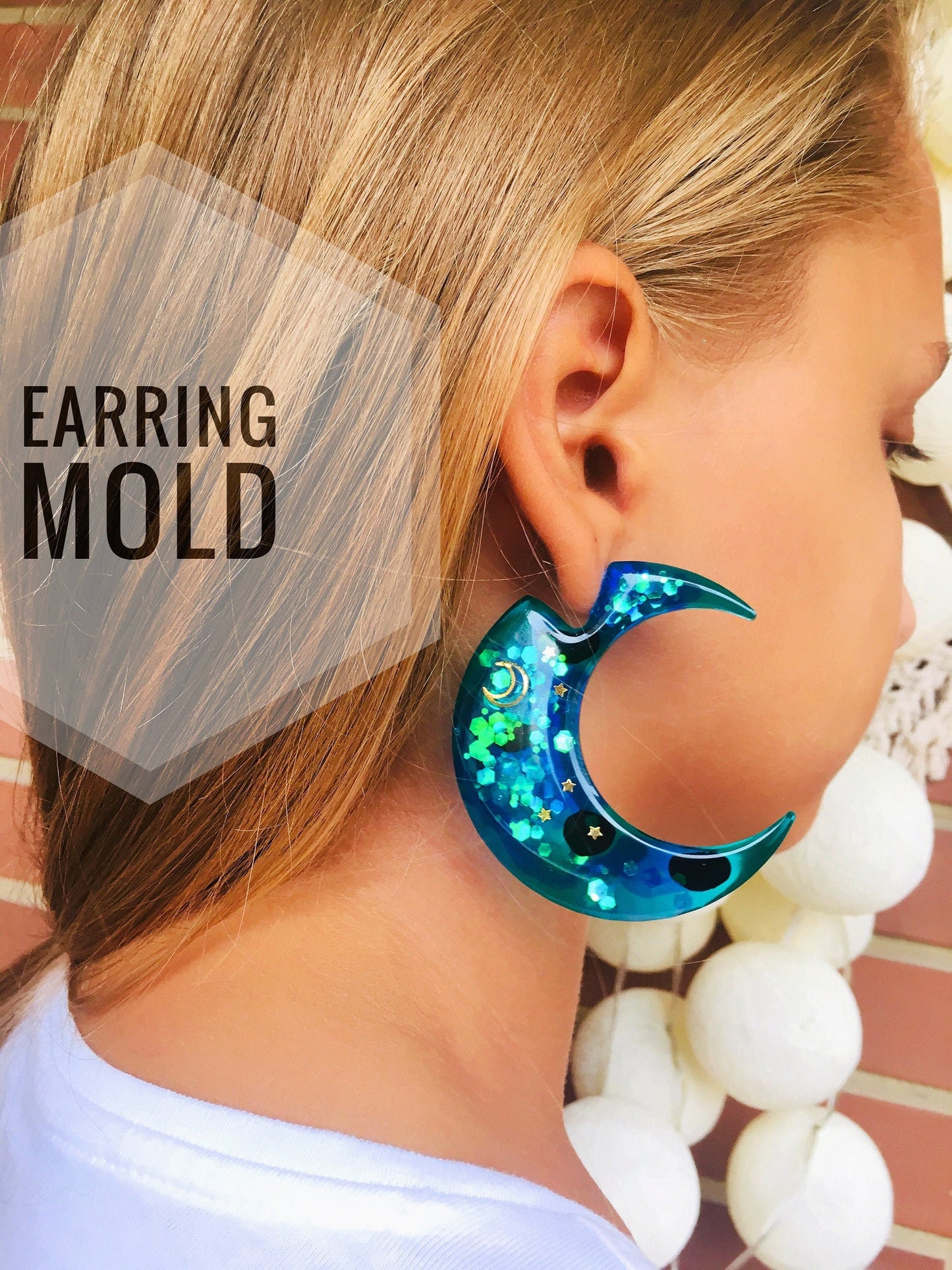 XL Mold crescent moon for UV resin.Set earrings crescent moon . The size is big.