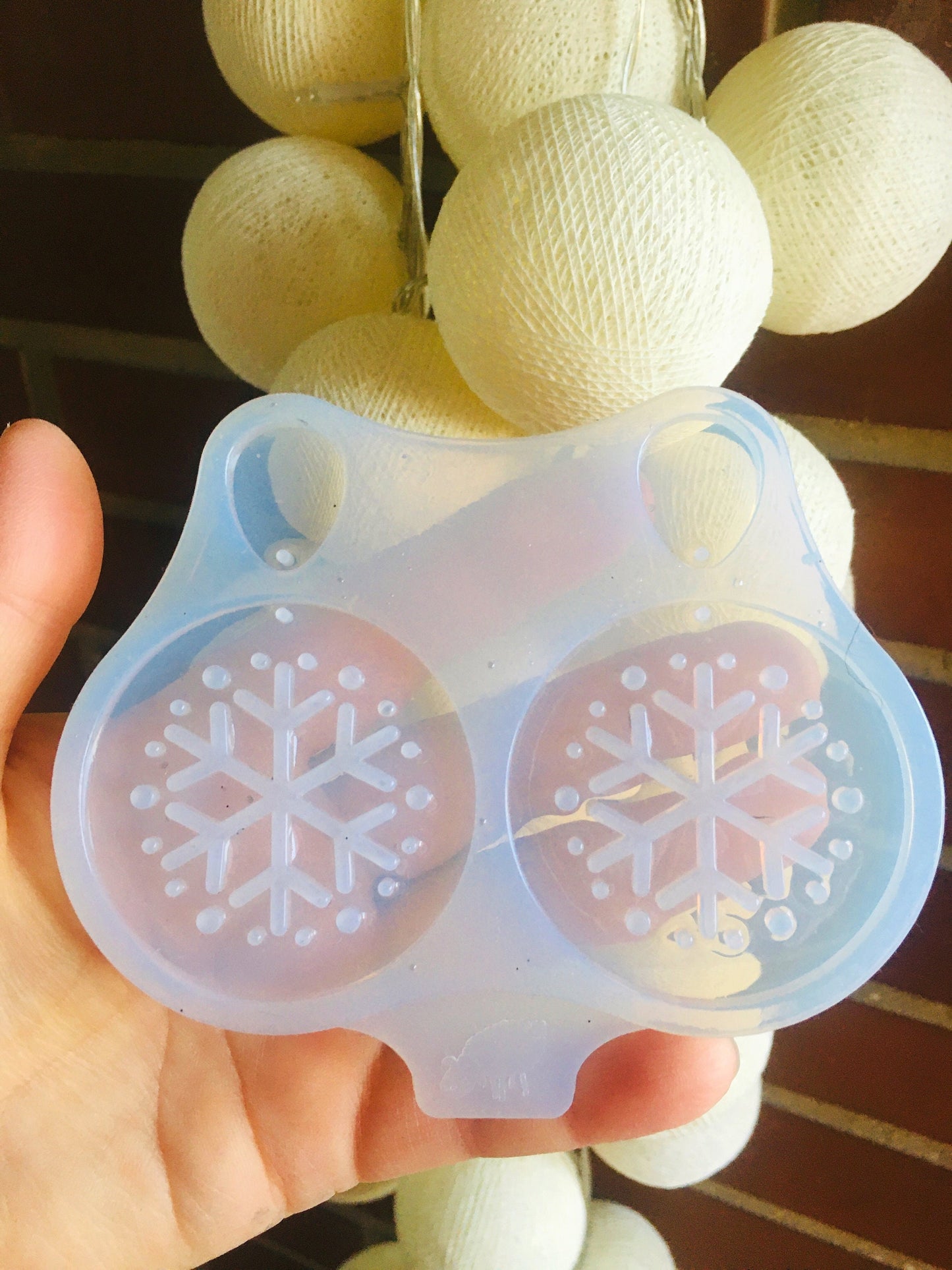 Snowflake earrings. Christmas form. Silicone mold for working with epoxy or UV resin.