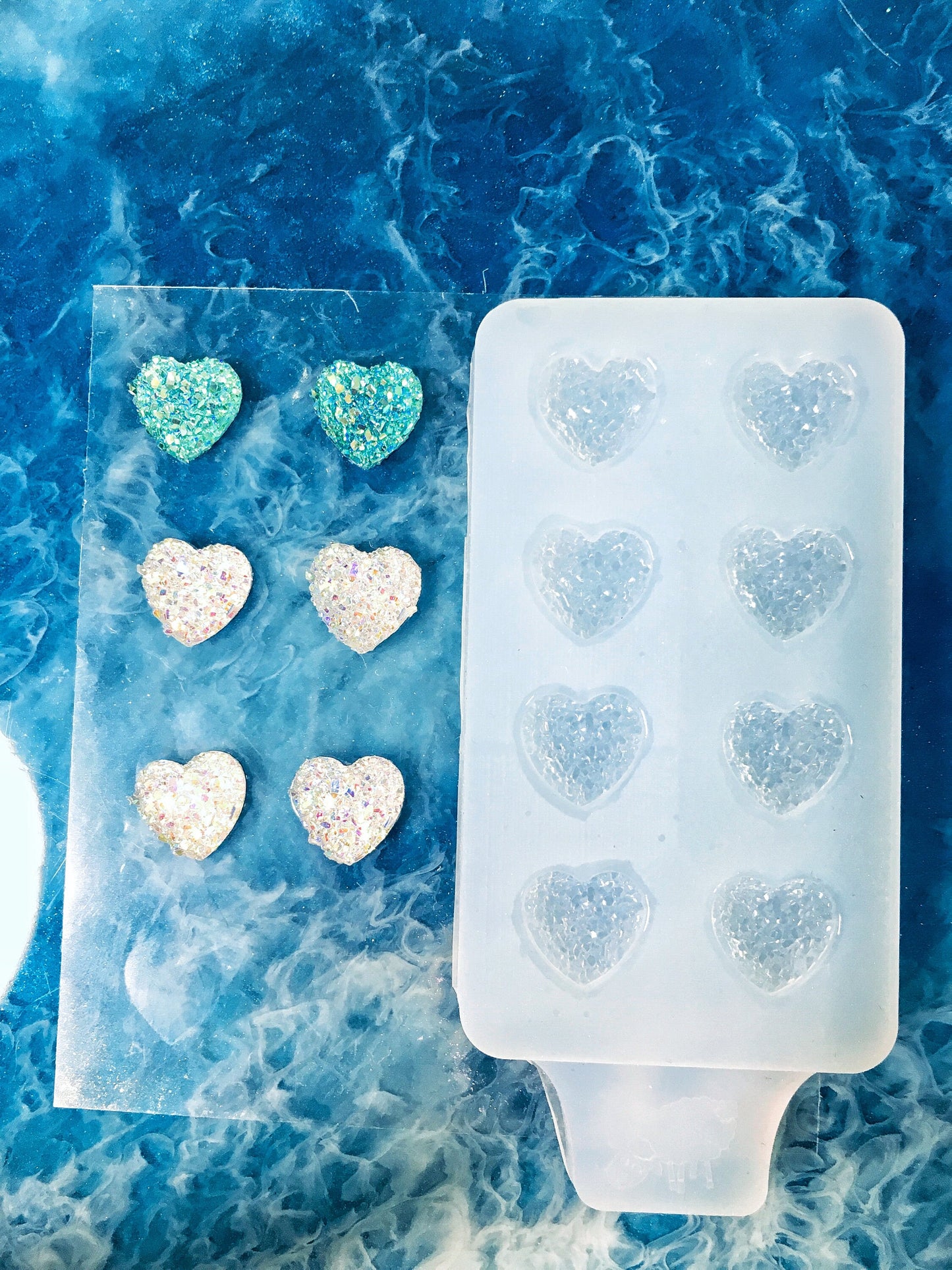 Silicone heart druzy earrings stud. Mold for epoxy and UV resin. Heart shaped jewelry earrings. Rubber form.