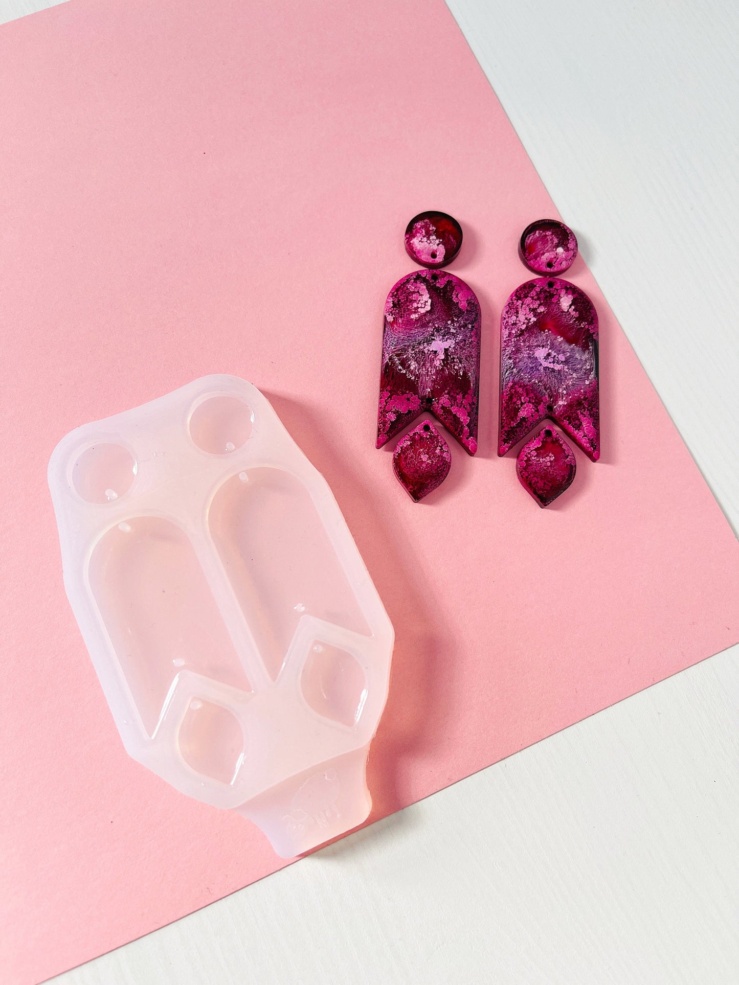 Silicone mold  modern earrings arc  . Mold oval for uv and epoxy resin. Super gloss resin mold. Jewelry earrings form half oval