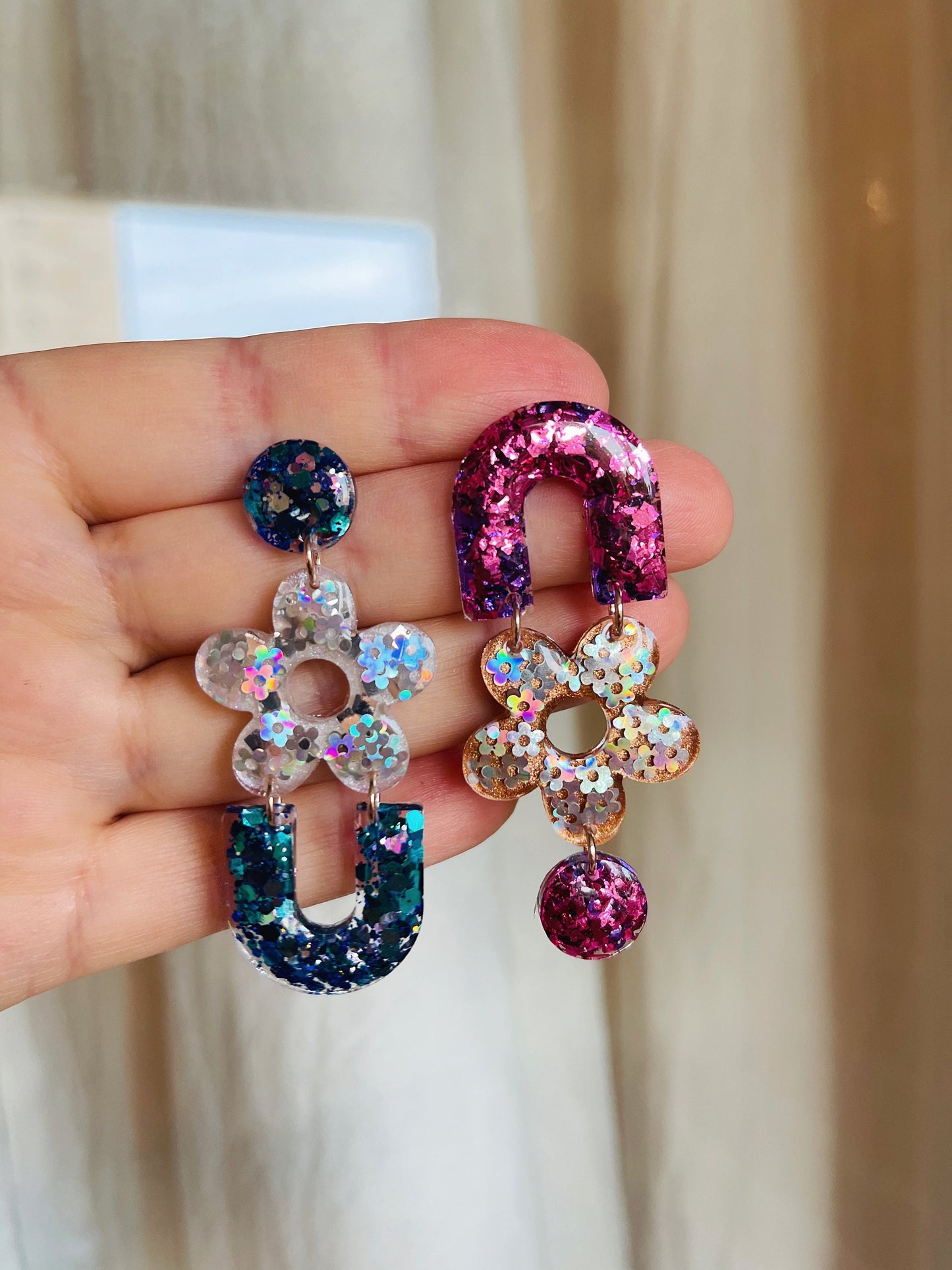 Silicone mold  earrings arc and flower  . Mold oval for epoxy resin. Super gloss resin mold. Jewelry earrings form flower. Rubber mould arc.