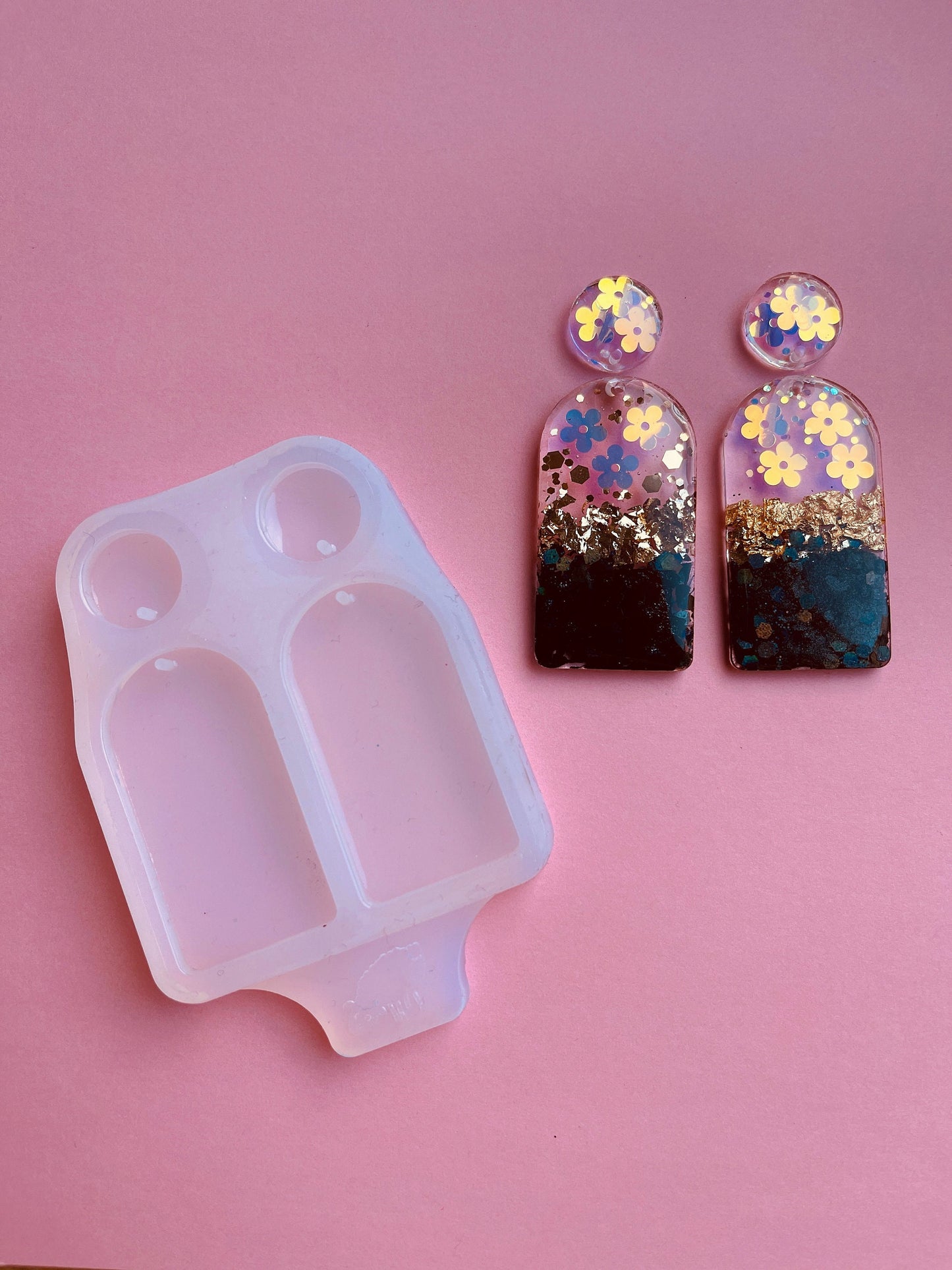 Silicone mold  modern earrings arc  . Mold for uv and epoxy resin. Super gloss resin mold