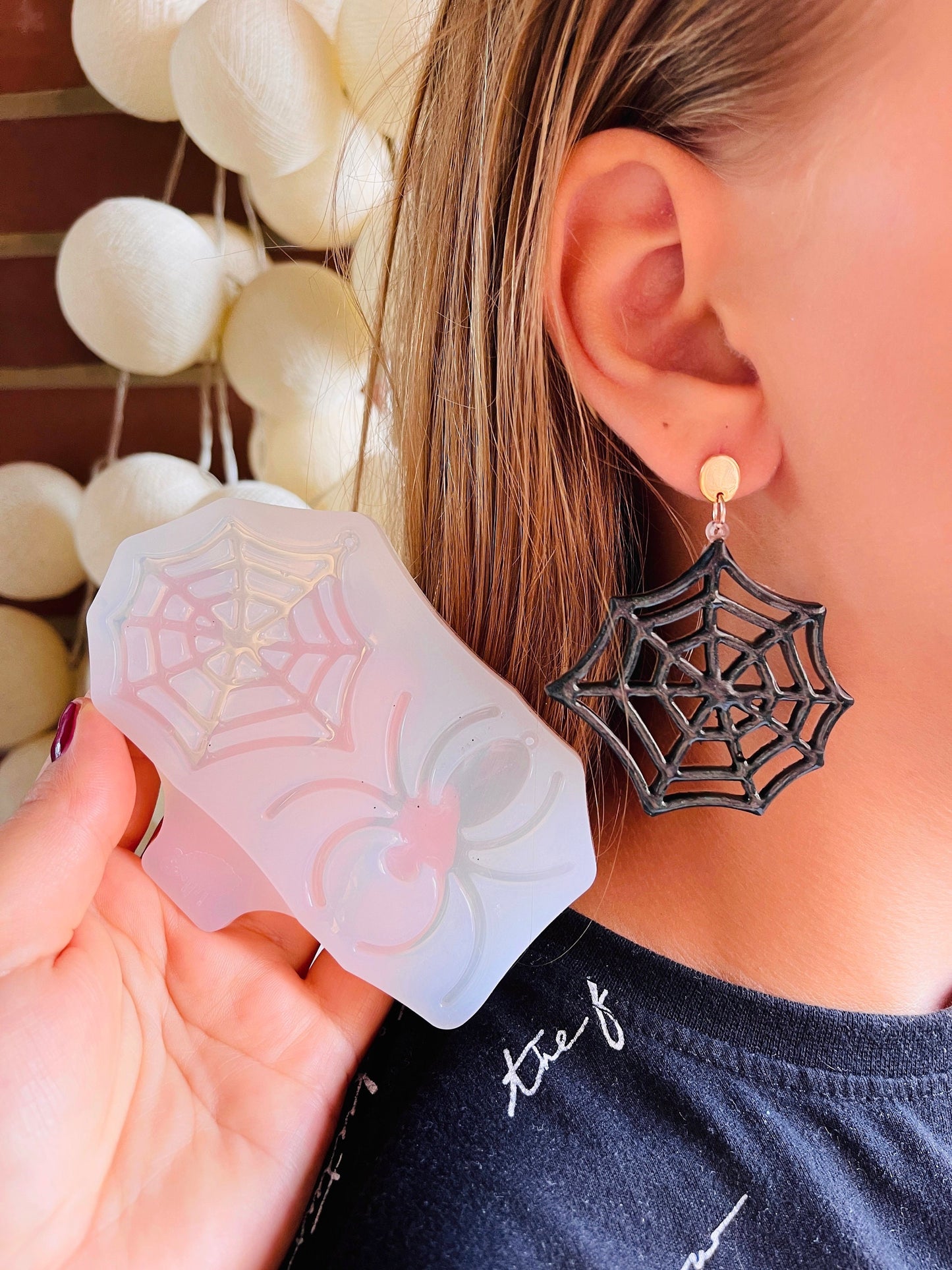 Halloween silicone mold for epoxy. Super glossy resin mold. DIY form for a Halloween Spider. Jewelry diy mold a Halloween.