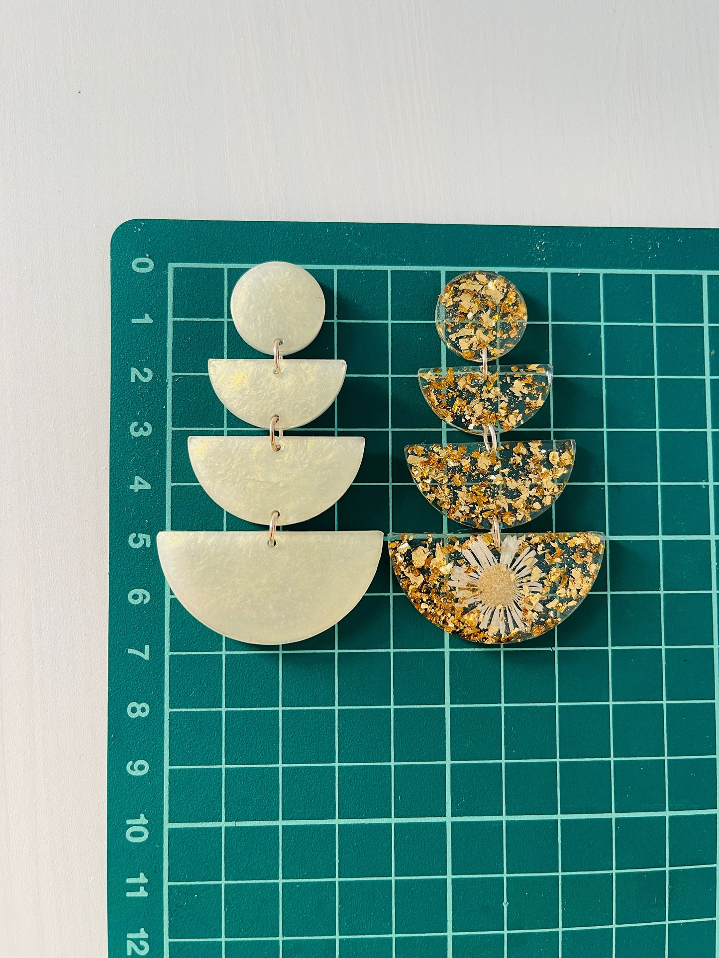 Silicone mold  modern earrings  semicircle  . Mold for uv and epoxy resin. Super gloss resin mold