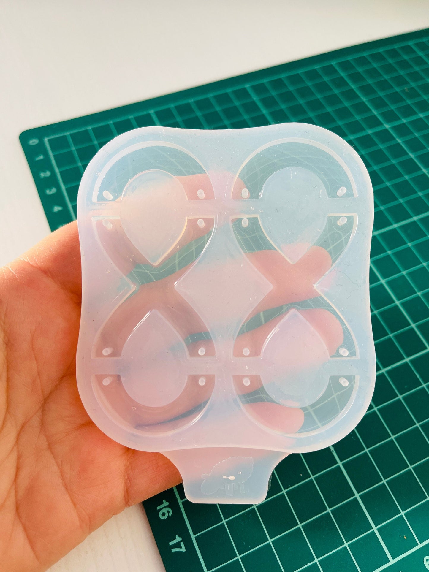 Infinity sign. Silicone mold for epoxy resin earrings.