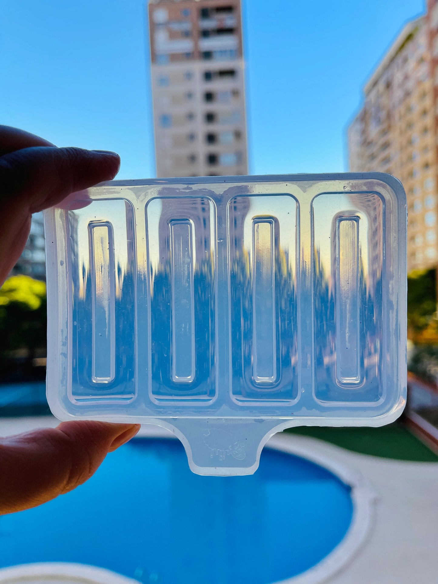 Hair clips 6.5X2cm.  Mold for epoxi and uv resin