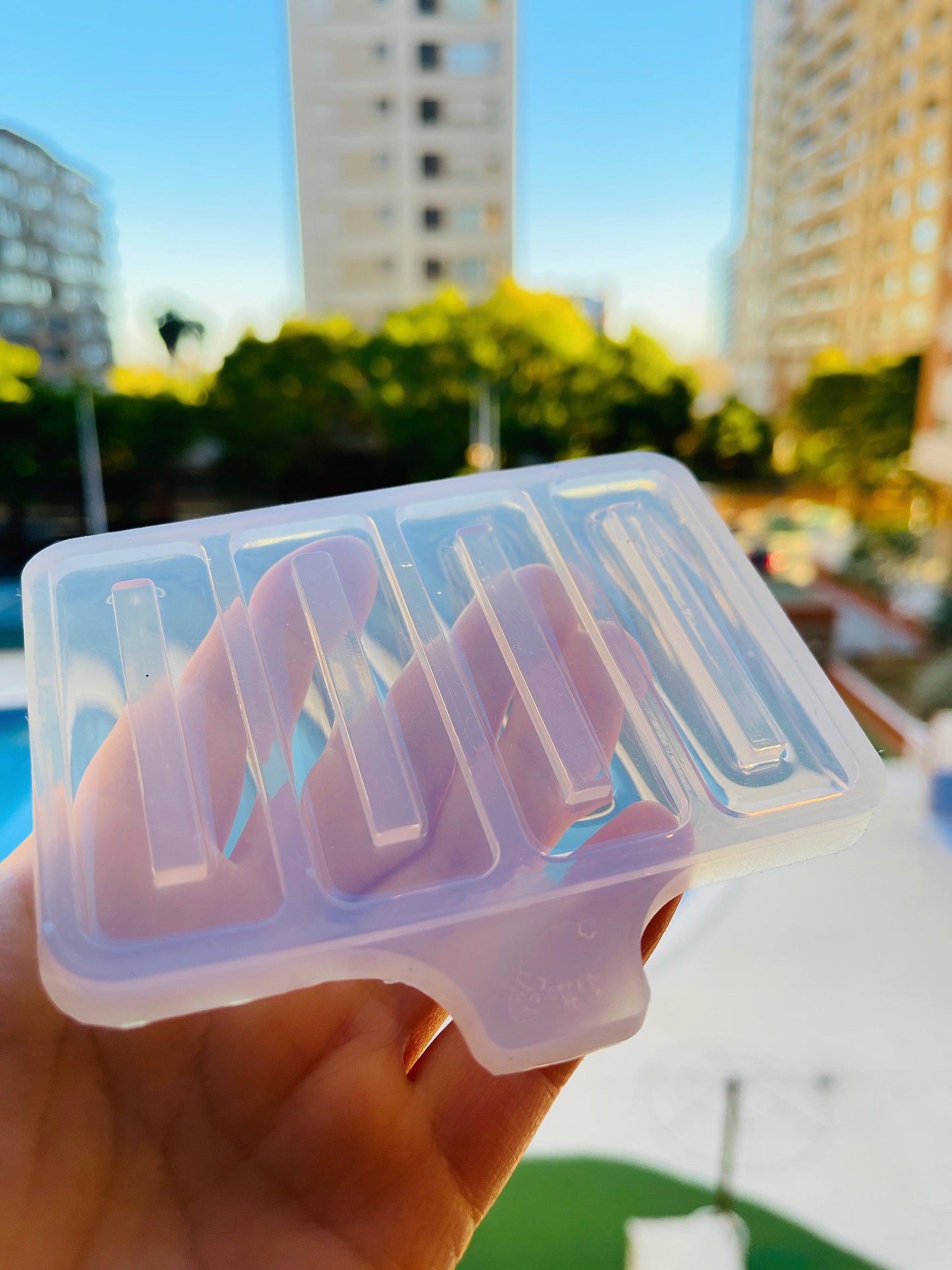 Hair clips 6.5X2cm.  Mold for epoxi and uv resin