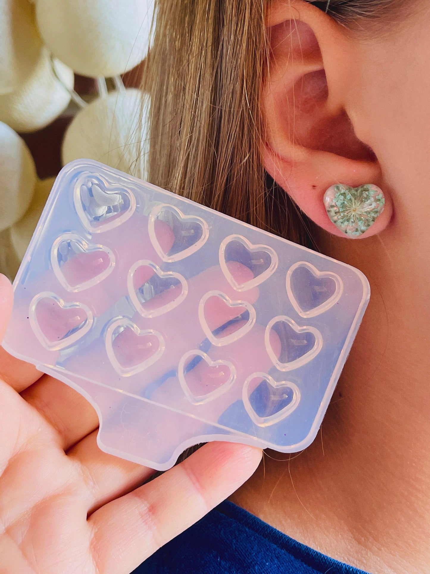 Silicone heart earrings stud. Mold for epoxy and UV resin. Super glossy resin form. Heart shaped jewelry earrings. Rubber form.
