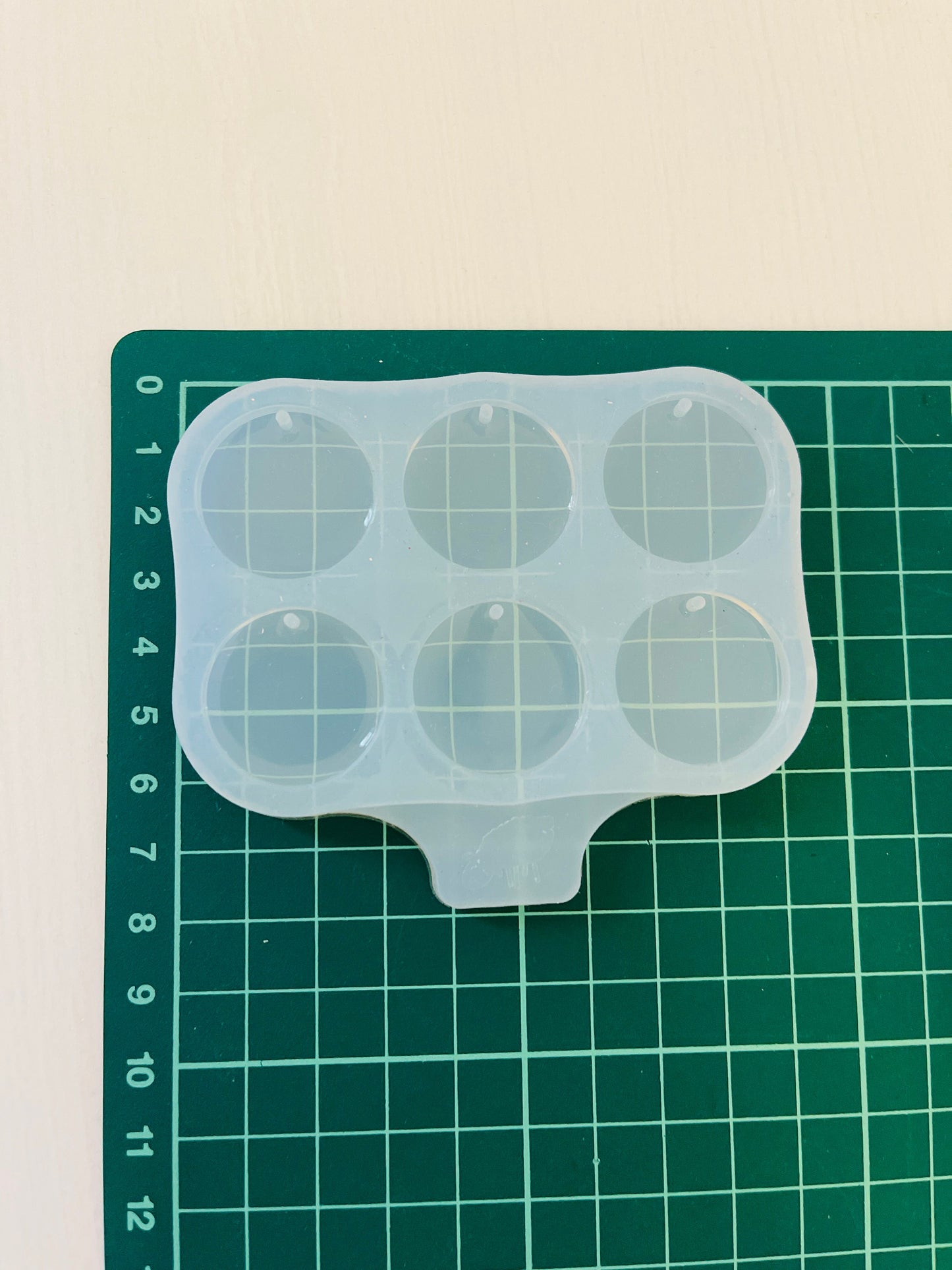 Silicone mold for earrings circles. Mold for epoxy and UV resin. Сlear glossy resin form. Сircles shaped jewelry earrings.