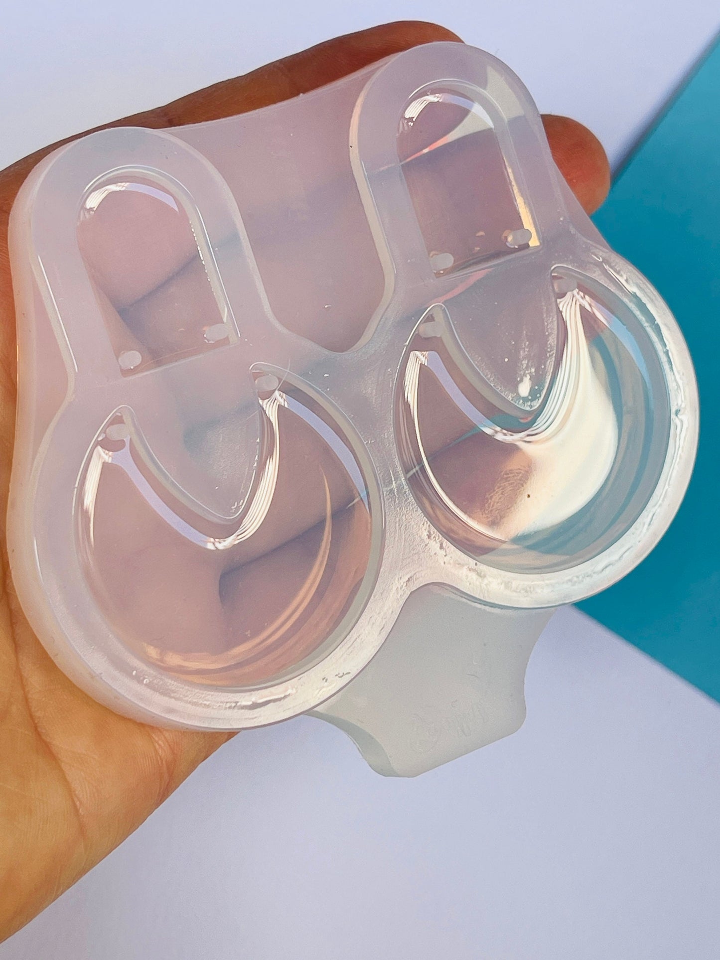 Mold for epoxy or uv resin. Round earrings