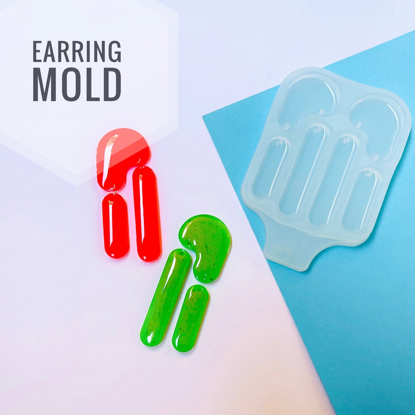 Mold for earringsin the form of oval
