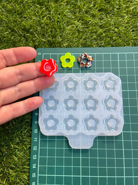 20 mm • Silicone flower earrings • Mold for epoxy and UV resin • Super glossy resin form • flower shaped jewelry earrings • Rubber form