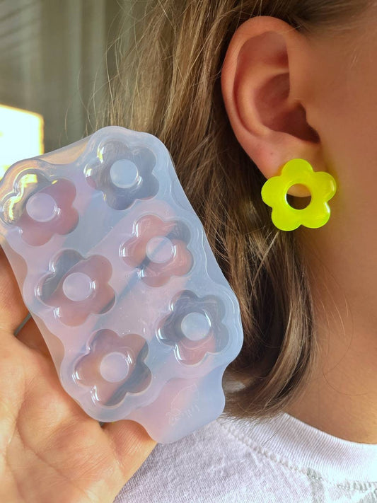 Silicone flower earrings. Mold for epoxy and UV resin. Super glossy resin form. flower shaped jewelry earrings. Rubber form.