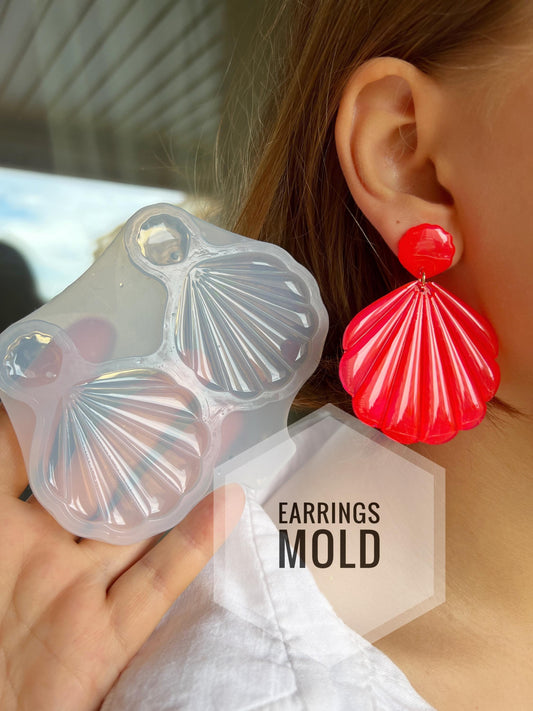 Seashell. Silicone mold for making earrings from epoxy resin.