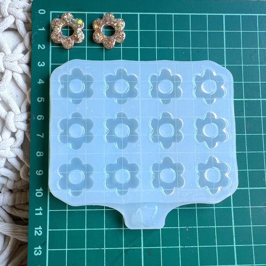 20 mm • Silicone flower 6 petals earrings • Mold for epoxy and UV resin • Super glossy resin form • flower shaped jewelry earrings •